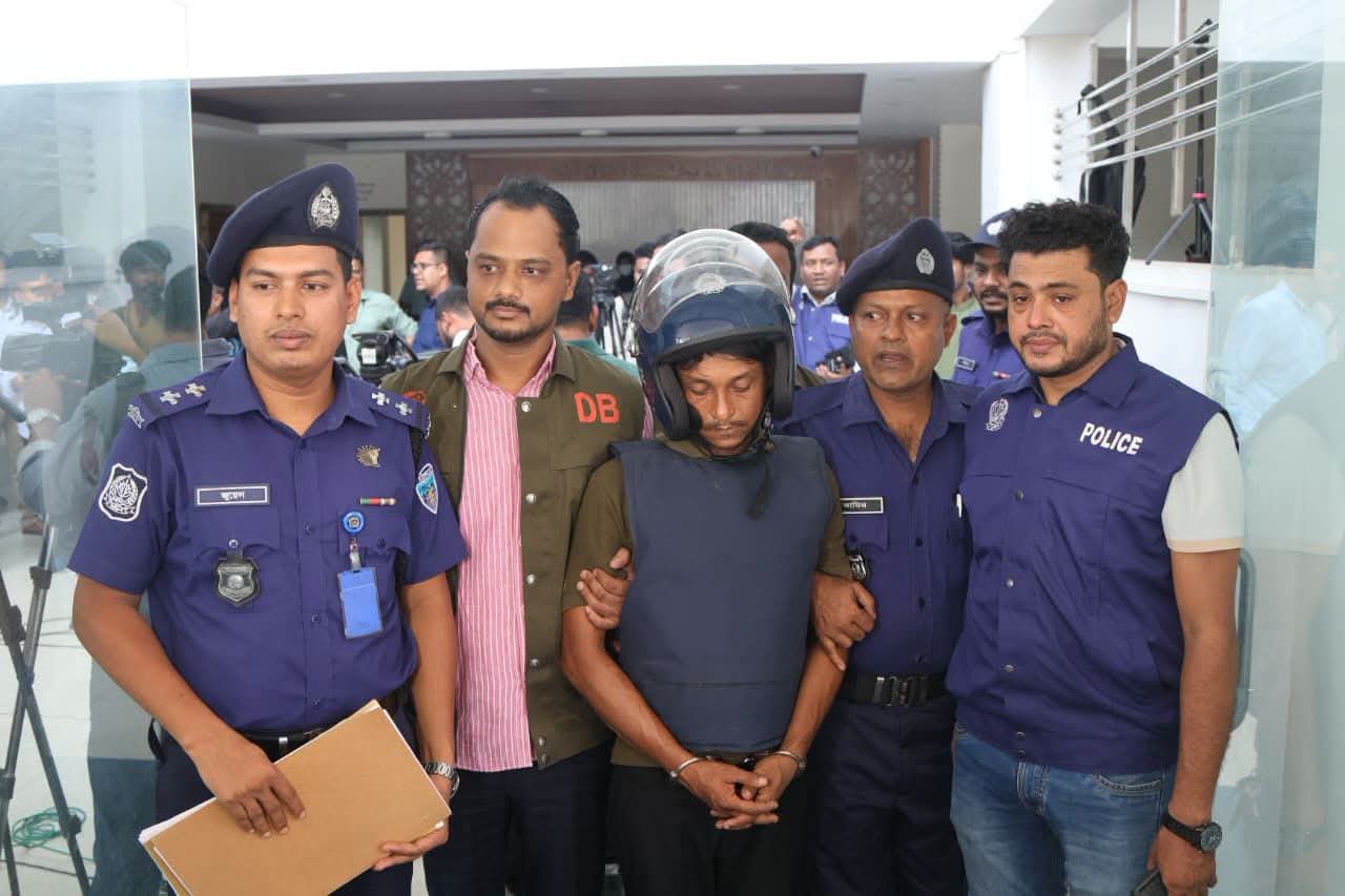 আনোয়ারায় মা-মেয়ে হত্যা মামলায় অভিযোগপত্র দাখিল