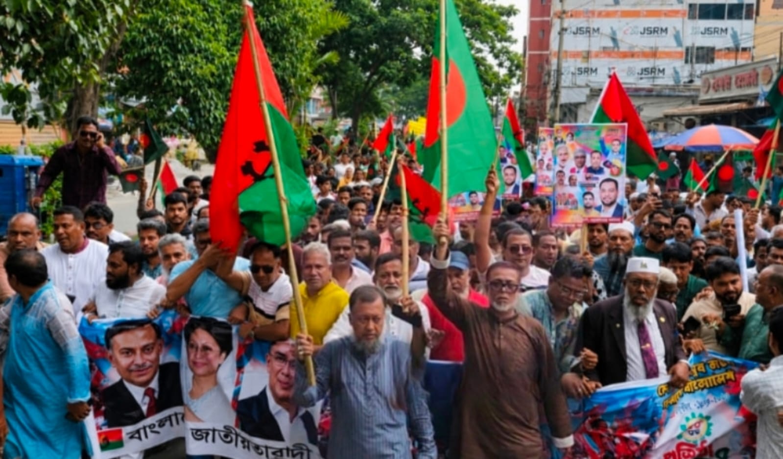 নারায়ণগঞ্জে বিএনপির ৪৮তম প্রতিষ্ঠাবার্ষিকীর বর্ণাঢ্য র‌্যালি