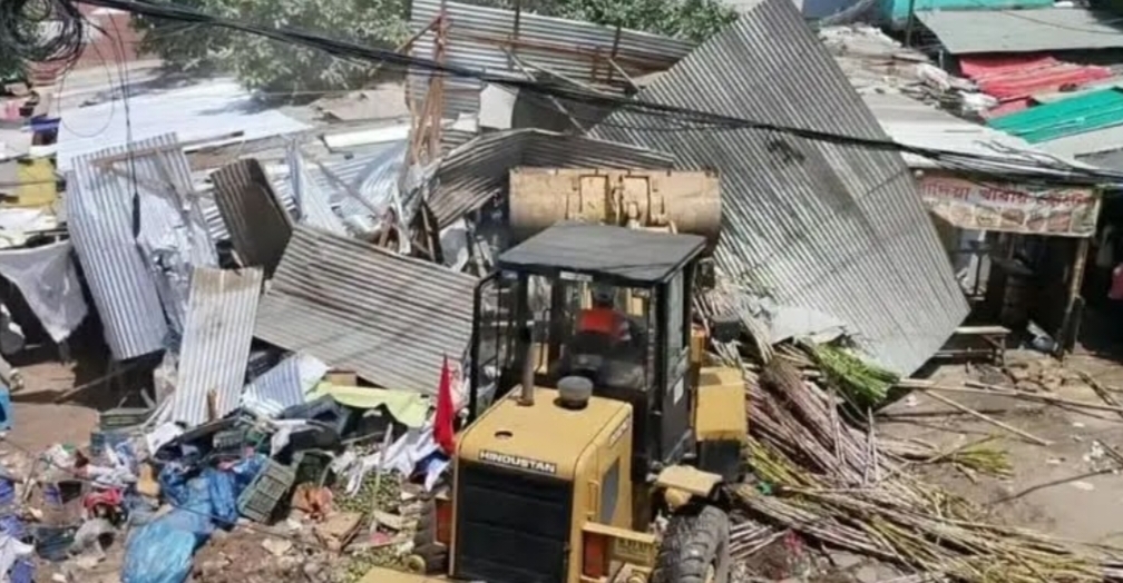 সোনারগাঁয়ে অবৈধ স্থাপনা উচ্ছেদ