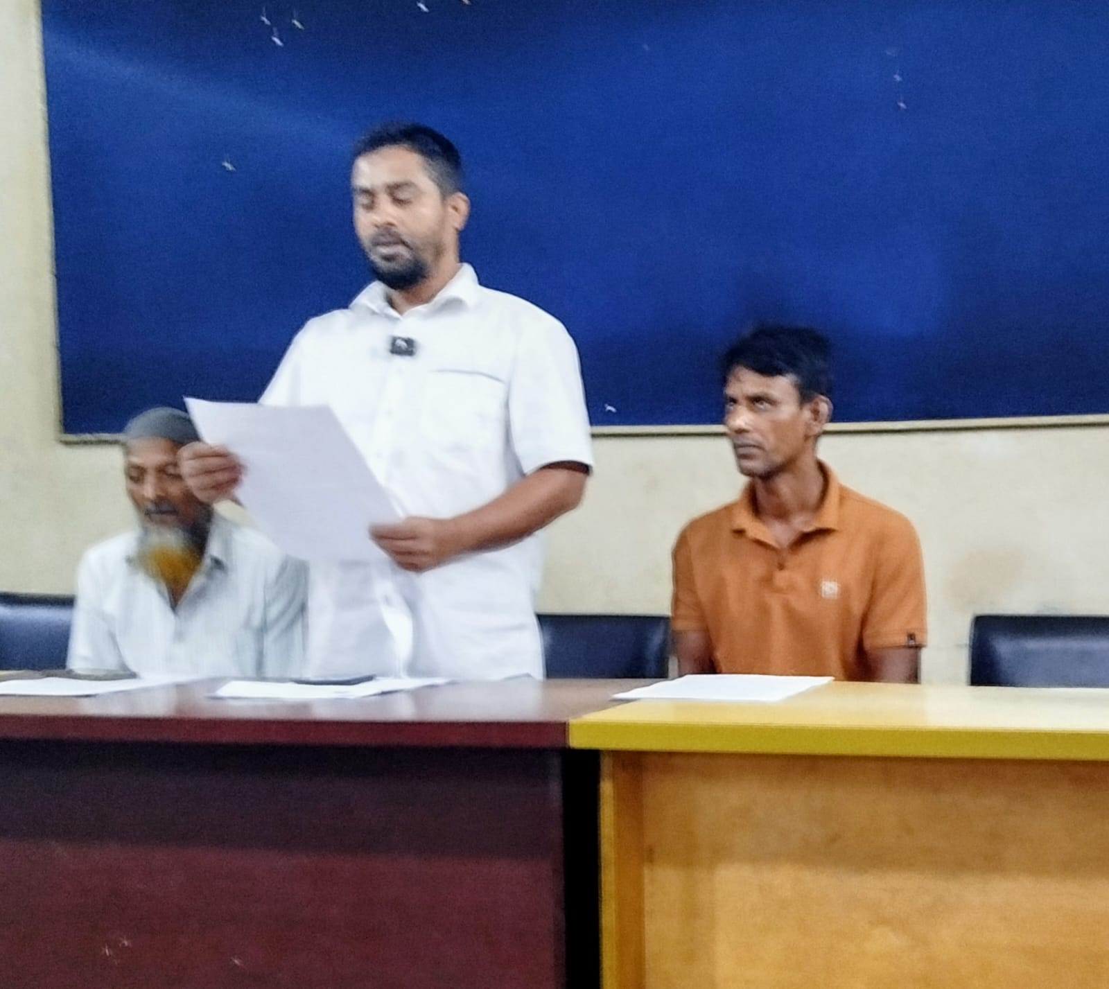 বেনাপোলে চাঁদা দাবির অভিযোগে হযরত আলীর সংবাদ সম্মেলন