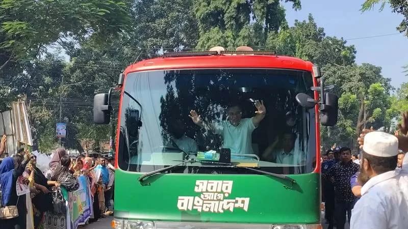 প্রধানমন্ত্রী তারেক রহমানের পূজামণ্ডপ পরিদর্শন ও তিন বিভাগ সফর